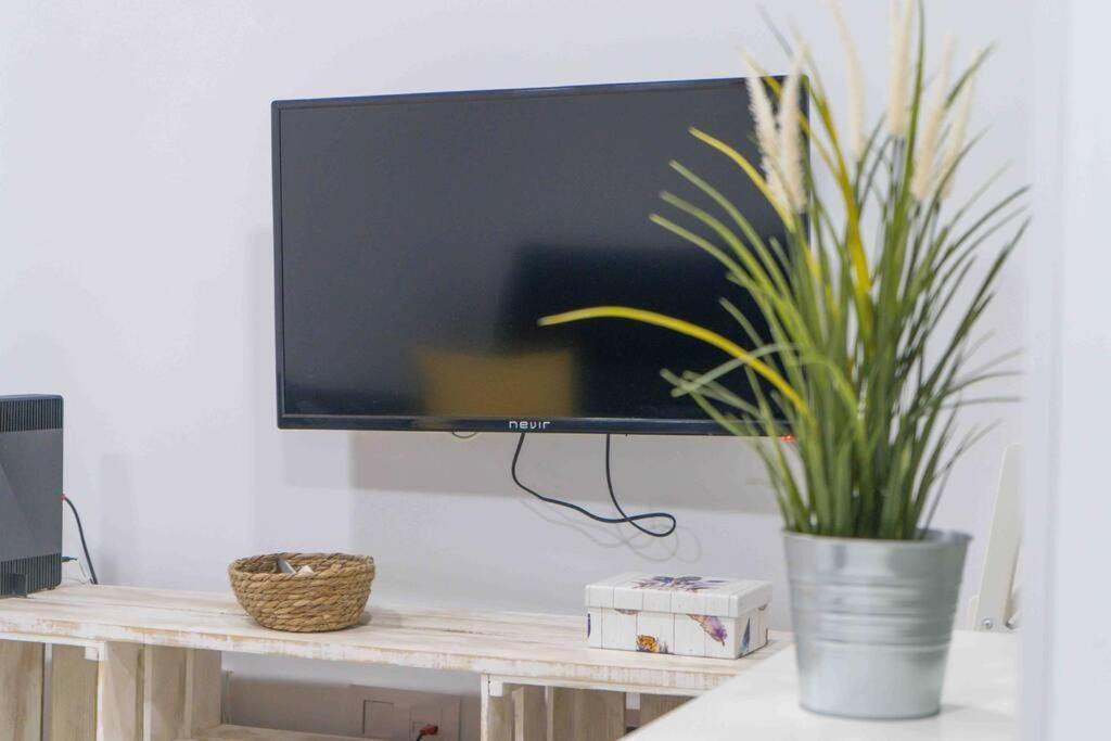 Apartamento En La Mejor Zona De Triana, Junto Al Puente Севиля Екстериор снимка